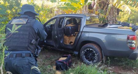 Abandonada em mata com mais de R$ 3 milhões em drogas, caminhonete é apreendida em Ponta Porã