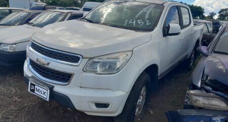  Camionete S10 ano 2015 avaliada em R$ 10 mil está entre os veículos do primeiro leilão Renajud