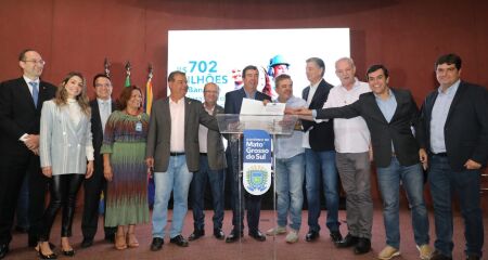 Os recursos expressivos para aplicação no desenvolvimento de Mato Grosso do Sul foram anunciados pelo governador Eduardo Riedel, ao lado dos deputados federais e senadores