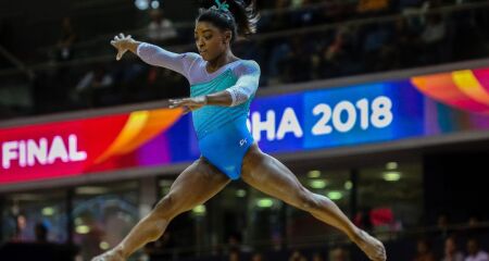 Em entrevista ao portal Daily Mail, Shanon Biles declarou que gostaria de fazer as pazes com a filha Simone Biles, abandonada na infância
