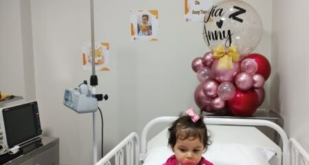 Diagnosticada com AME, a pequena Anny, de 2 anos, recebeu um dos medicamentos mais caros do mundo pelo SUS em um hospital de Águas Claras