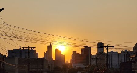 Além do aumento das temperaturas, a umidade relativa do ar será baixa