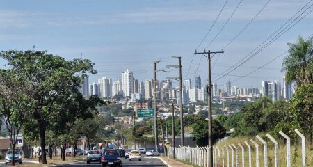 As temperaturas continuam altas, principalmente em cidades como Três Lagoas e Paranaíba