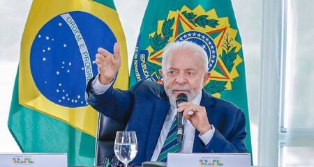 A fala do presidente Lula ocorreu nesta terça-feira, em reunião que conta com a presença dos chefes dos três Poderes