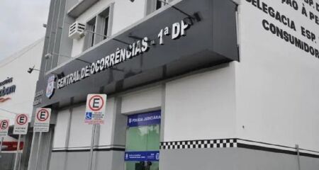 No boletim de ocorrência, o homem conta que percebeu que havia sofrido os abusos porque acordou sentindo dores no corpo, principalmente na região íntima 