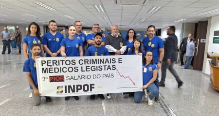 Movimento também recebe apoio de policiais civis, que pleiteiam o mesmo objetivo