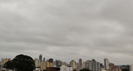 Em Campo Grande, a temperatura mínima alcançará 21°C, enquanto a máxima será de 29°C