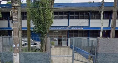 Uma equipe do gabinete de segurança foi à escola onde Lula vota, em São Bernardo, e teve seu carro, descaracterizado, roubado por 2 homens