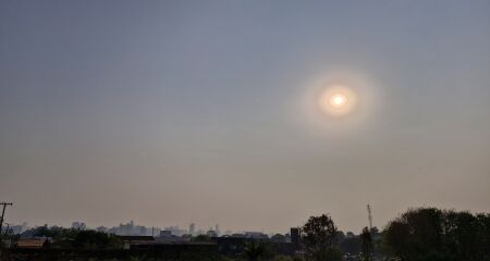  Nas áreas do pantanal e sudoeste, as máximas poderão atingir até 42°C