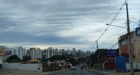 São esperadas muitas nuvens com pancadas de chuvas e trovoadas isoladas em quase todo o estado