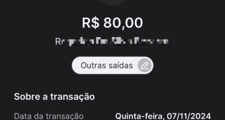 Casal comprou remédio e ainda fez transferência de R$ 80 pelo dano 