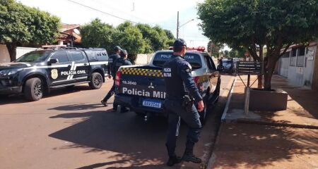 Confronto ocorreu quando a Polícia Civil foi ao local para cumprir um mandado de busca e apreensão