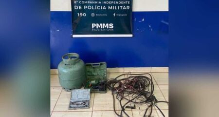 Suspeito foi encontrado em casa pela Polícia Militar