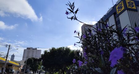 Campo Grande tem mínima de 27&ordm;C e máxima de 33&ordm;C