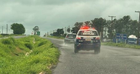 Homem invadiu propriedade rural em Batayporã, roubou carro e foi localizado em Nova Andradina; houve troca de tiros