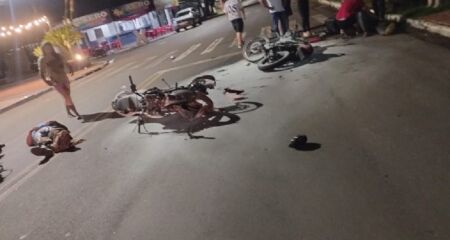 Motocicletas pegaram fogo após colisão