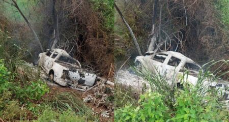 Caminhonete pegou fogo após o acidente