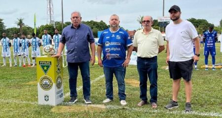 Presidente Estevão Petrallás esteve em Aquidauana para o primeiro jogo da competição 