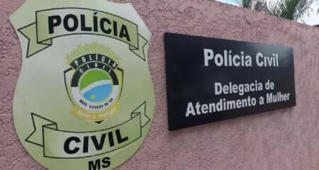 Mulher compareceu à DAM de Três Lagoas para registrar um boletim de ocorrência contra ex