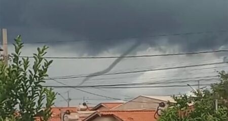 Fenômeno raro foi registrado no Bairro Flor do Cerrado