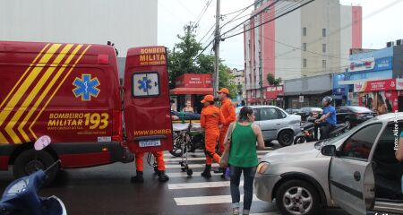 Pedestre foi socorrida pelo Corpo de Bombeiros