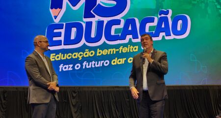 Riedel destacou que o projeto "educação" é ininterrupto, pois os investimentos e evolução nunca podem parar