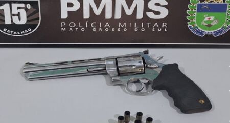 Revólver apreendido pela Polícia Militar
