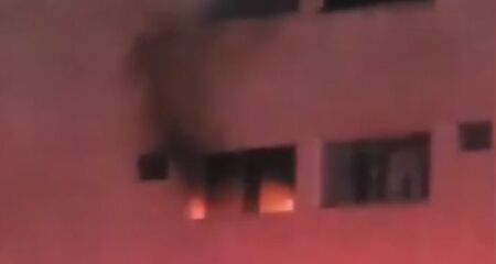 Fogo chegou se espalhar pela lavanderia do imóvel