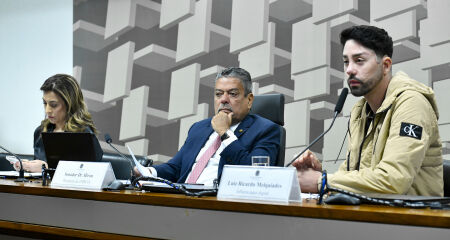Influenciador afirmou que ação tramitava em segredo de justiça, mas acordo com MP-AL estava disponível desde abril e detalha confissão, valores e restrições