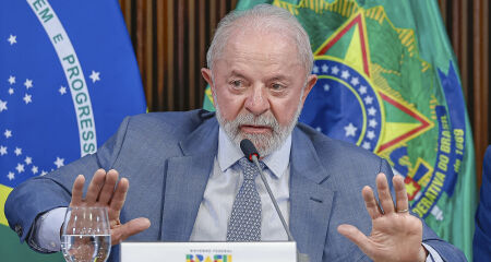Levantamento foi divulgado na quarta-feira (21/5) e mostra que Lula tem aprovação de 40% da população
