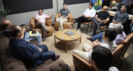 Visita do diplomata João Carlos Parkinson reforça papel estratégico da Capital em megaobra sul-americana que liga Brasil ao Chile