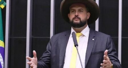 Fala do deputado Zé Trovão ocorreu quando Câmara votava reajuste de servidores do Executivo