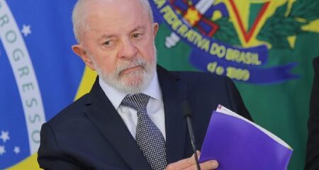 Presidente Lula publicou uma mensagem nas redes sociais após declaração do presidente dos EUA