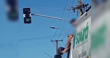 Episódio aconteceu na Avenida Manoel da Costa Lima, por volta das 10h desta quinta-feira
