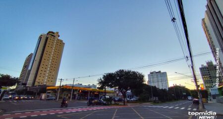 Ao amanhecer, segue ocorrendo temperaturas mais amenas