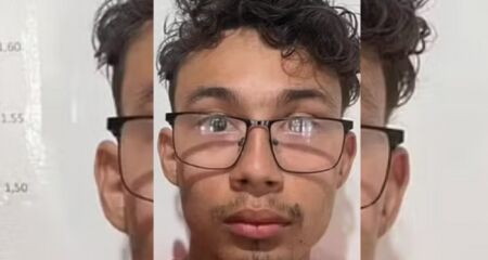 Auxiliar de 21 anos foi preso em área rural após avó de menino de 11 anos encontrar material sexual no celular no neto