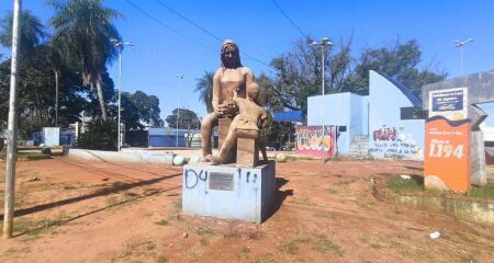 Praça Aquidauana não teve a reforma terminada até hoje