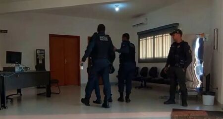 Momento em que agressor foi preso