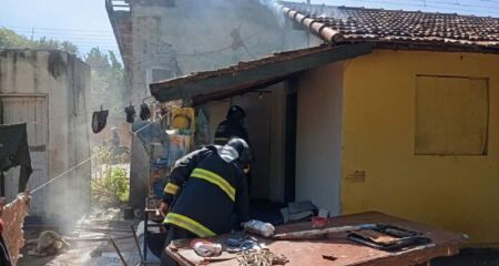 A ação rápida dos bombeiros evitou maiores danos