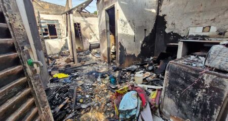 Casa ficou completamente destruída