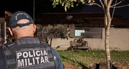 Após esfaquear a companheira, Anderson tentou contra a própria vida ao ingerir veneno e desferir golpes de faca contra si; ele foi socorrido em estado grave para a Capital