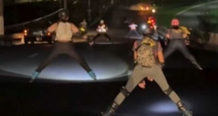 Em vídeo publicado por grupo de patinadores, esportistas aparecem realizando patinação junto ao trânsito da avenida