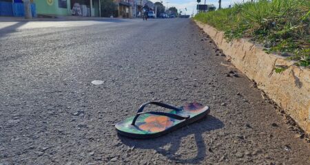 Polícia aponta que vítima atravessou repentinamente a avenida; motorista testou negativo para álcool e permaneceu no local