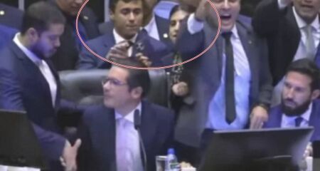 Camila agrediu Nikolas Ferreira 