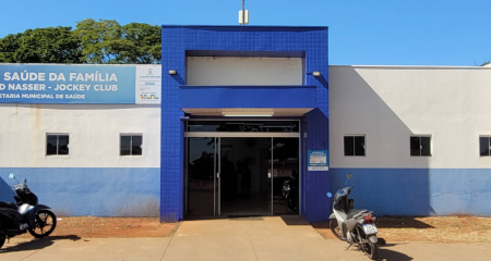 Moradora diz que tenta atendimento desde julho para três filhos, incluindo um bebê de 3 meses, mas nunca consegue consulta