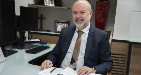 Chadid também não pode se aposentar 