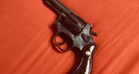 Criança foi ferida no rosto e não tem perigo de morte. Caso aconteceu nessa segunda (13/10), no interior de SP