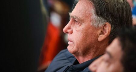 Advogados do ex-presidente (PL) apresentaram alegações finais ao Supremo Tribunal Federal (STF). Bolsonaro é réu por 5 crimes