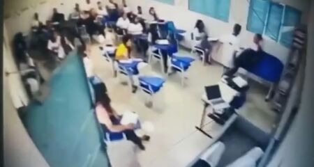 De acordo com o relato de outros estudantes, o aluno teria se desentendido com a professora minutos antes da agressão física