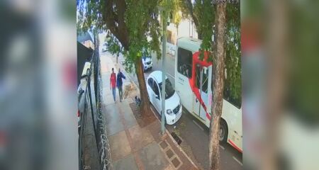 O acidente aconteceu na tarde de ontem